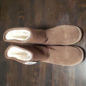 NWT EMU AUSTRALIA WATERPROOF LINED BOOTS